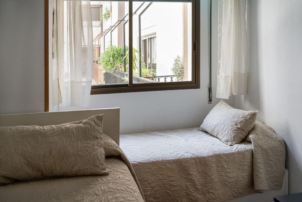 Amplio Apartamento Citycenter Cordoba Luaran gambar